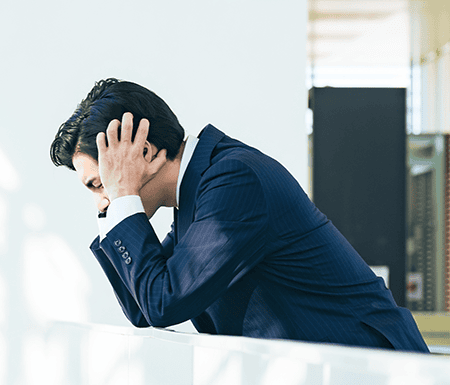 Angstfreier Leben - Mann der eine Panikattacke durchlebt